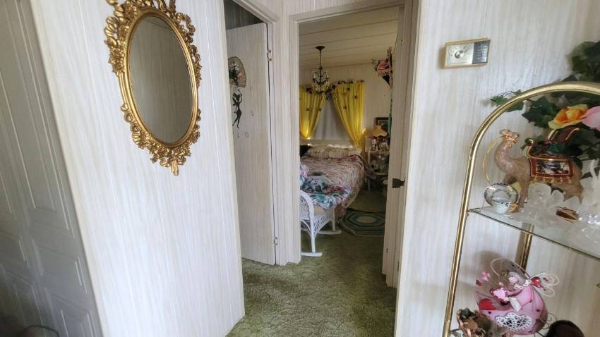 47 Rainbow Lane East a Dundee, FL Mobile or Manufactured Home for Sale